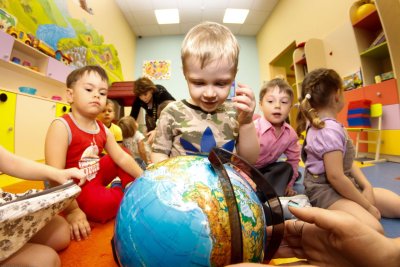 Дети в детском саду