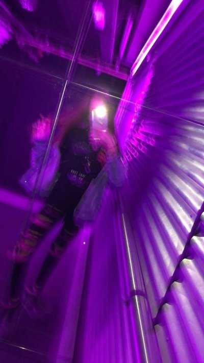 Фиолетовый неон