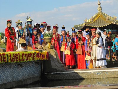 Национальные костюмы Калмыкская Республика