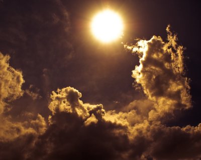 Тучи и солнце