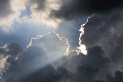 Тяжелые облака