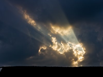 Лучи сквозь облака