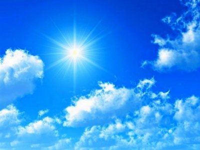Голубое небо и солнце