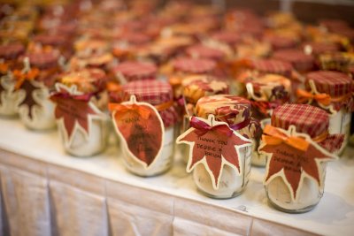 Украшение стола на ярмарку