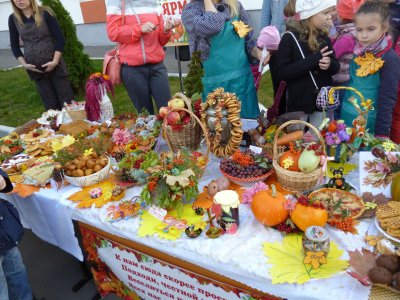 Ярмарка Золотая осень в школе