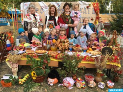 Осенняя ярмарка в школе