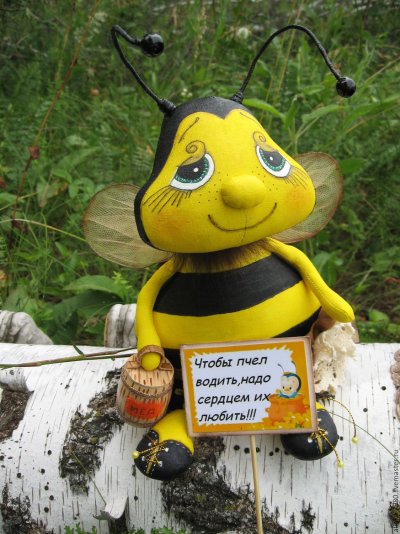 Пчелки из пластиковых бутылок