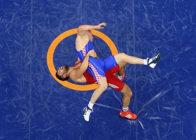 Греко Римская борьба прогиб