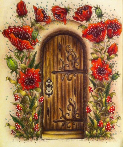 Сказочная деревянная дверь