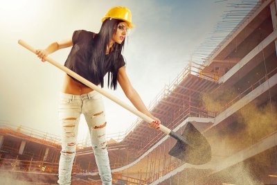 Женщина на стройке