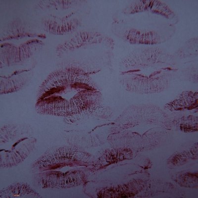 Обои с поцелуйчиками