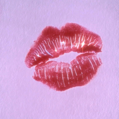 Поцелуй в губы