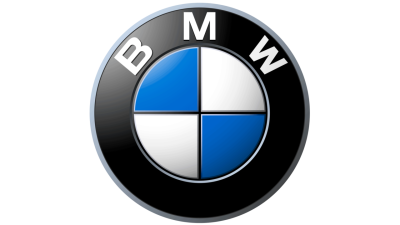 Значок BMW на машине