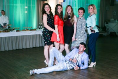 Встреча выпускников одежда