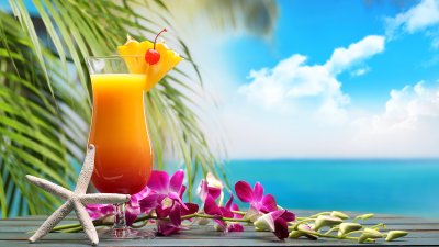 Коктейль на море