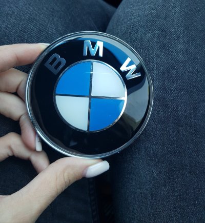 БМВ м8 значок