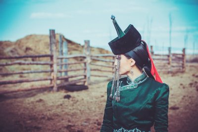 Монгол дэгэл