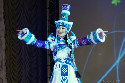 Национальный костюм тувинцев Тыва борт