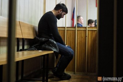 Зал суда с людьми