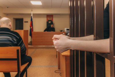 Девушка в суде