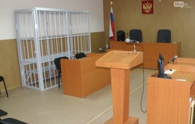 Из зала суда