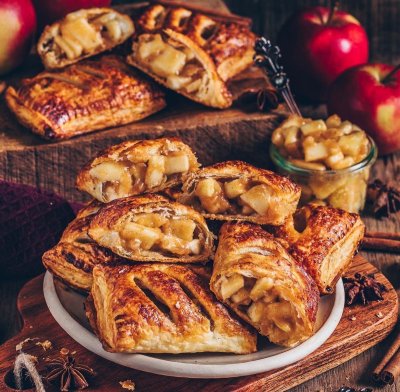 Выпечка пирожки