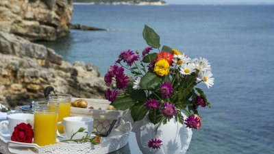 Завтрак у моря