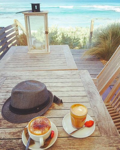 Завтрак у моря