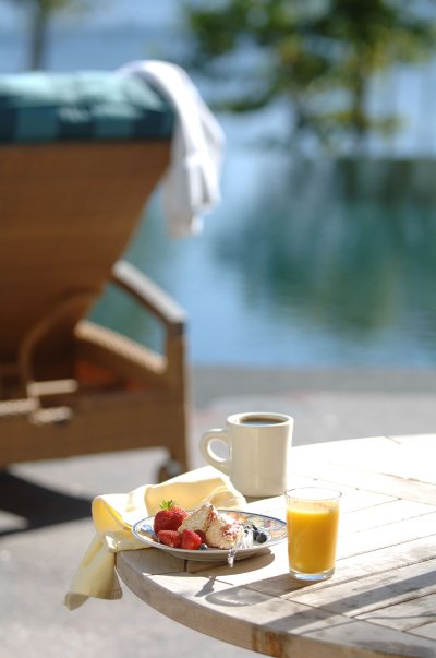 Завтрак у моря