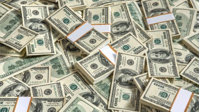 Деньги доллары