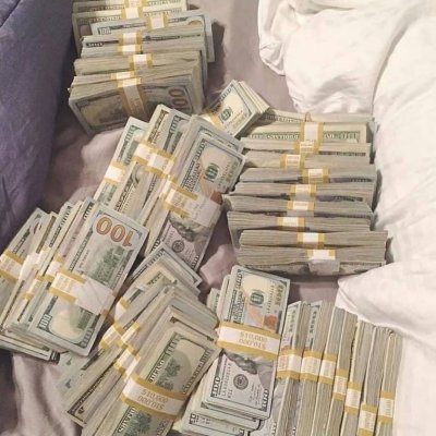 Стопка денег