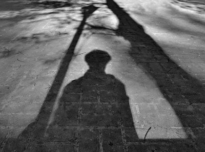 Тень от человека