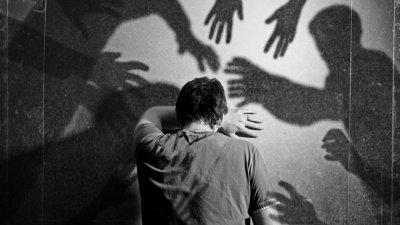 Парень в тени