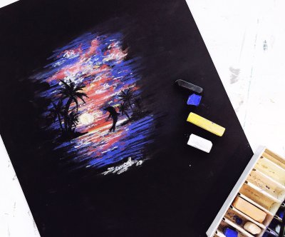 Пастель на черном фоне