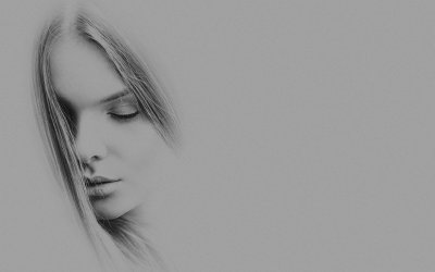 Портрет девушки с закрытыми глазами