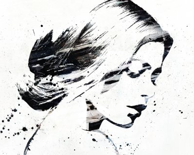 Девушка с тушью