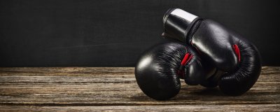 Перчатки на ринге