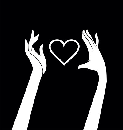 Белое сердечко на черном фоне