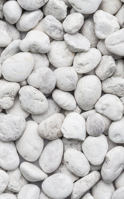 Белые камешки
