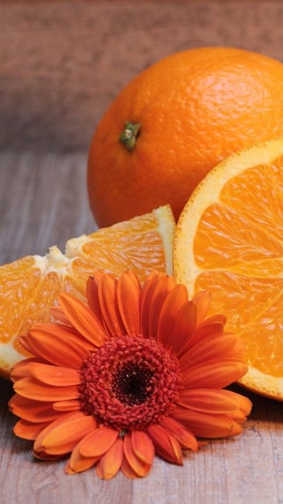 Померанец цвета оранж