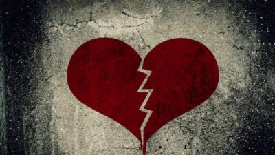 Обои на телефон разбитое сердце