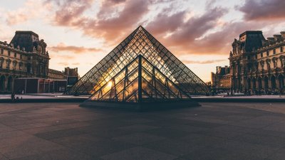 Лувр Франция