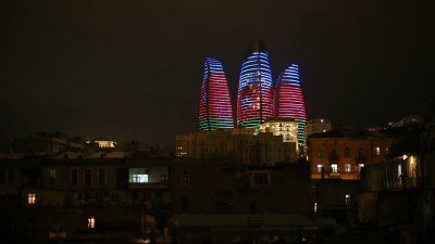 Пламенные башни Баку