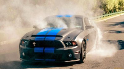 Дрифт Ford Mustang Shelby gt 500