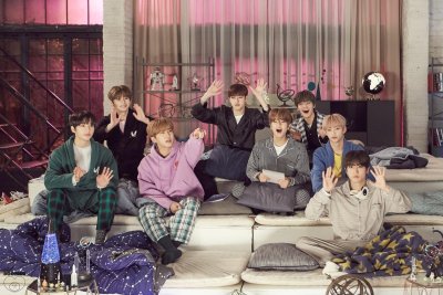 Stray Kids в пижамах