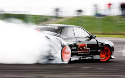 Nissan Skyline r32 в дрифте