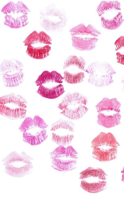 Открытка с поцелуями от помады