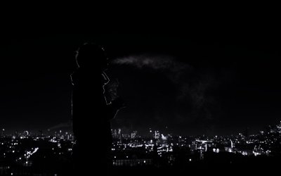 Темный силуэт