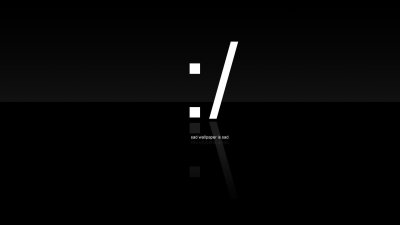 Черный экран с надписью