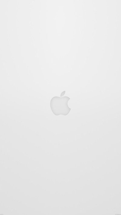 Айфон на белом фоне